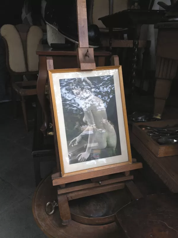 Bazaar nude, photographe inconnu, Athènes